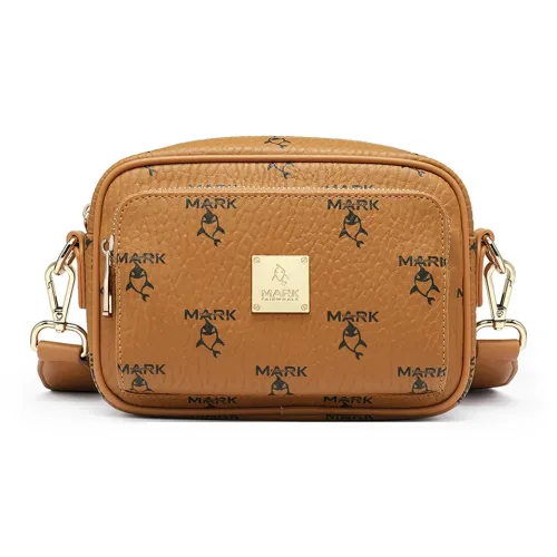Aspinal Of London London pebbled maked up bag Nero