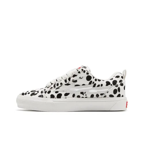 EOKAGAH Low Top Skateboard Shoes Unisex