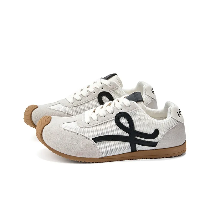 La Chapelle Abrasion Resistant Lightweight Slip Resistant Low Top Casual Shoes Women's White Black-1
