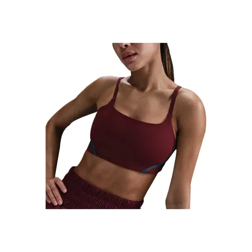 Nike One Convertible Women's Light Support Lightly Lined Sports Bra