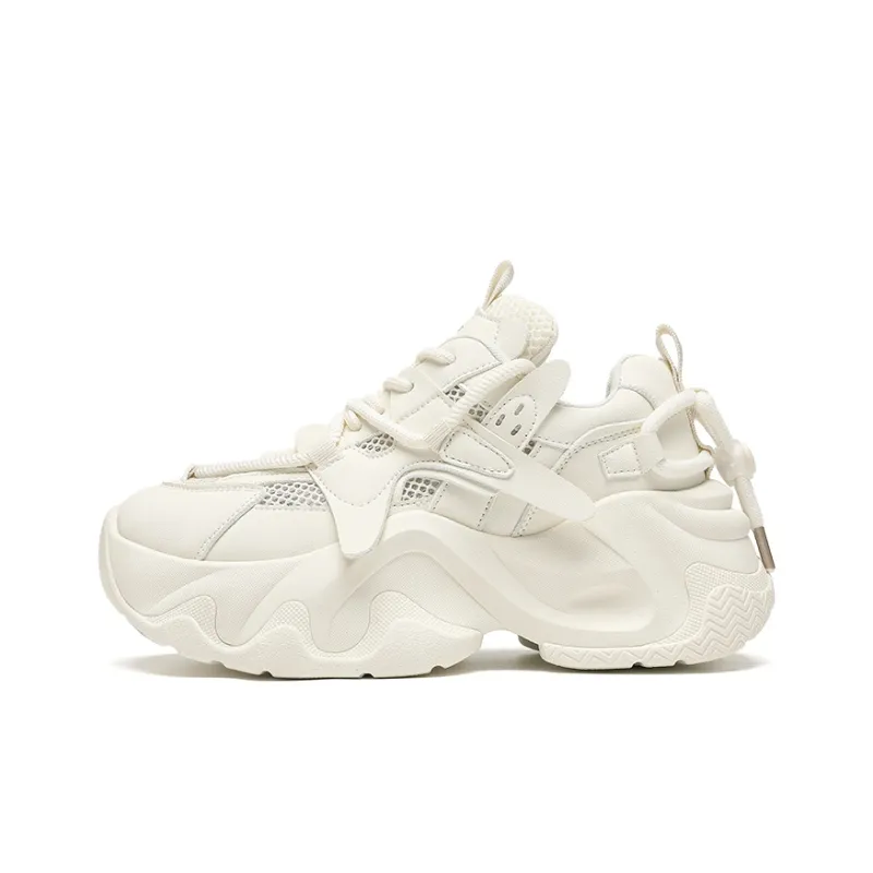ZHR Little White Bear Abrasion Resistant Breathable Low Top Casual Shoes Women's Beige-0