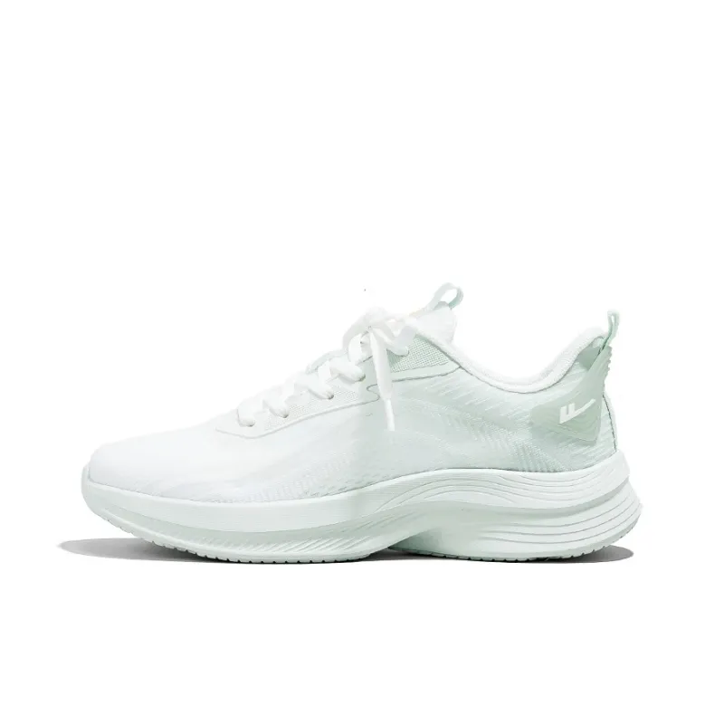 Warrior Low Top Running Shoes Women's White/Light Green-1