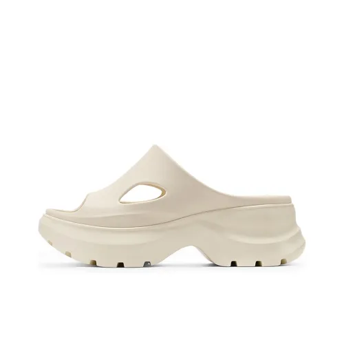 GG CC Slip Resistant Abrasion Resistant Platform Clogs Women's
