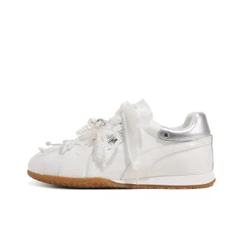 TTKJ Low Top Casual Shoes Women's Camellia White
