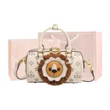 Lion White (Floral Box)