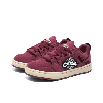 OUGLEMEN Slip Resistant Cushioning Wear Resistant Lightweight Low Top Skateboard Shoes Men's