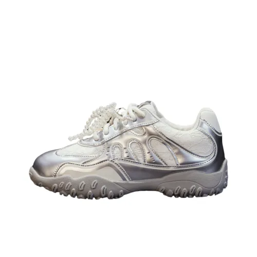 Help Low Top Casual Shoes Women's