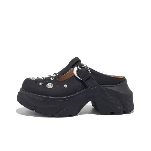Safiya EVA Slip Resistant Closed Toe Slippers Women's