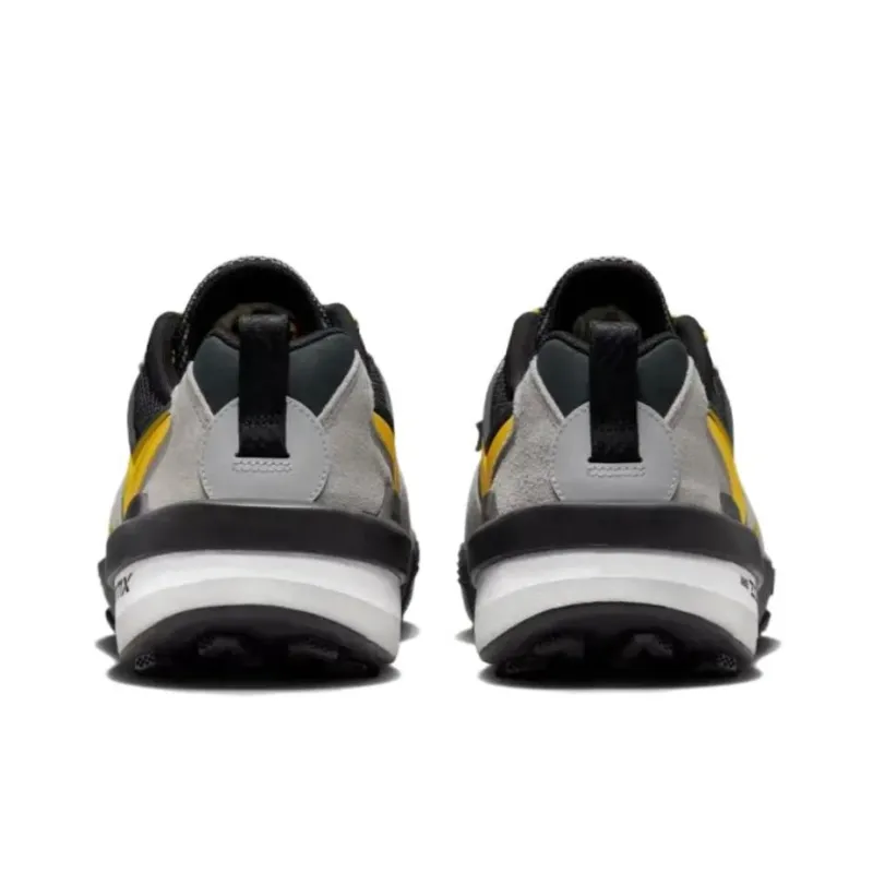 Nike Zegamadome Sp Sacai Matte Silver Yellow-4