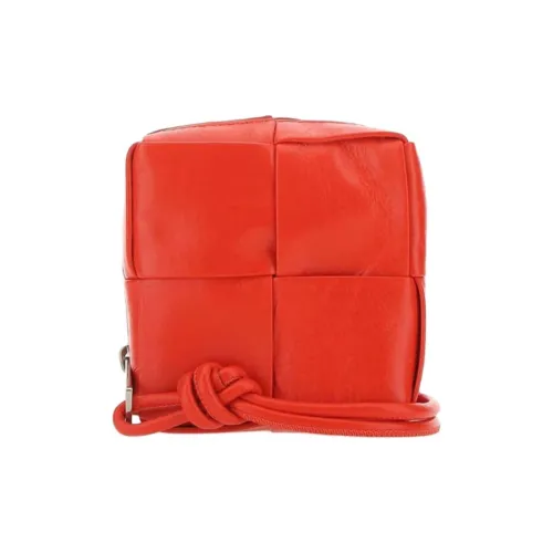 Bottega Veneta Bottega Veneta Luggage Collection Soft Sheep Leather Cell Phone Pouch Women's Red