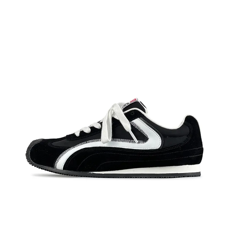 LuzaoT SUPER DRAG Lightweight Low Top Casual Shoes Unisex Black White-0