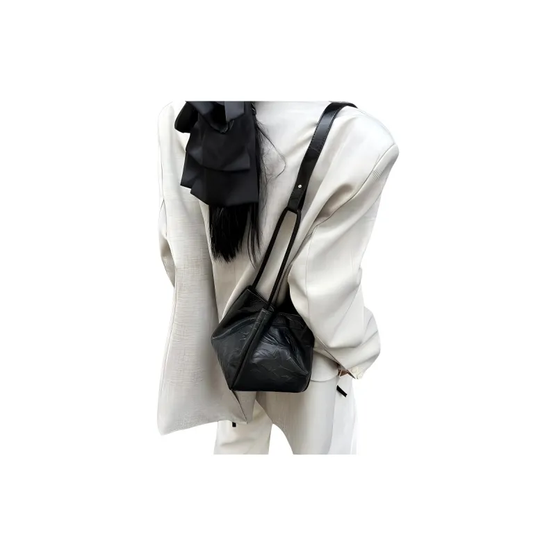 HE BAO BAO Cow Leather One Shoulder Handbag Women's Black-4