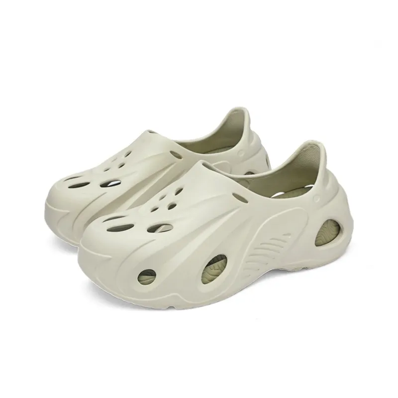 Budding Bear Clogs Men-1