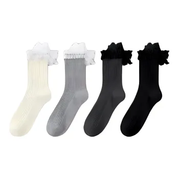 Gentle Welcome Mid Calf Socks Women's Combo Set
