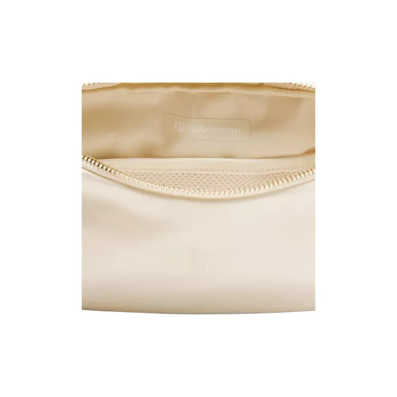 Lululemon Everywhere Nylon Sling Bag, Fanny Pack Large Size Women's Light Beige & Gold-4