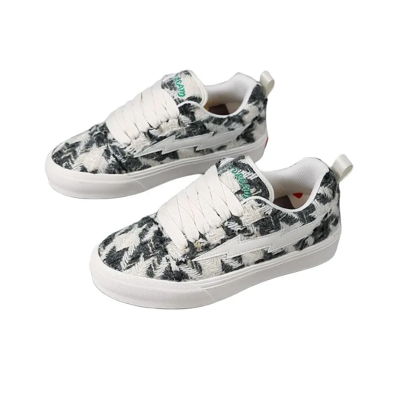 Siningdynamic Slip Resistant Low Top Skateboard Shoes Unisex-16