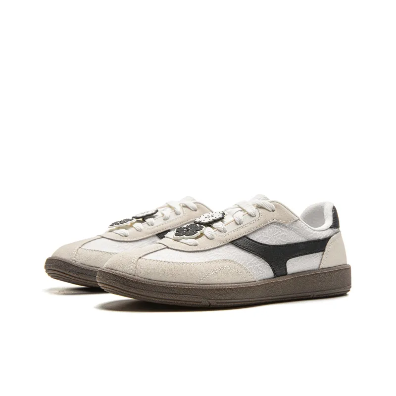 LiNing Yunchuan 2 Slip Resistant, Abrasion Resistant, Lightweight Low Top Skateboard Shoes Women's Mist White-2