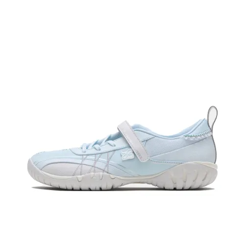 ANTA SNEAKERVERSE 발레화 블루 그레이 여성