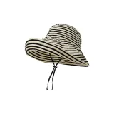 embroidered-logo ribbed-knit hat