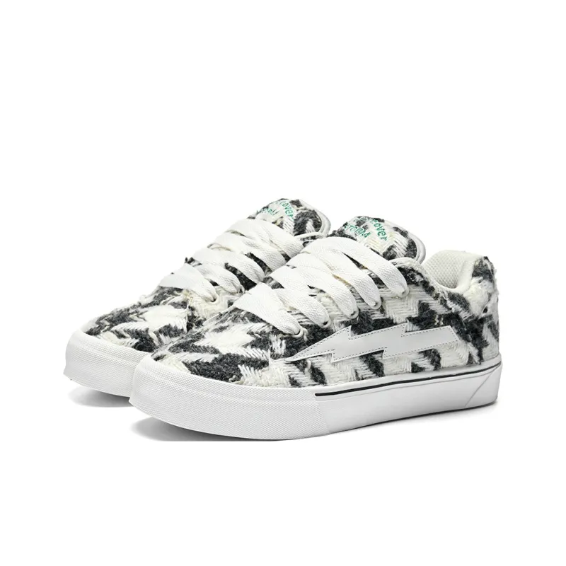 Siningdynamic Slip Resistant Low Top Skateboard Shoes Unisex-22