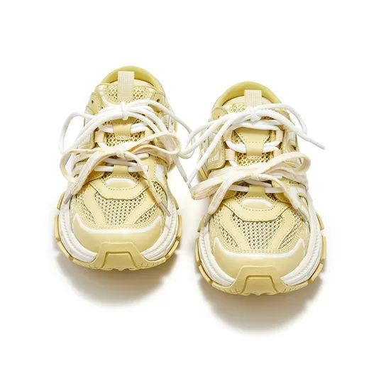 MILLIE'S Closed Toe Slippers Women's-6