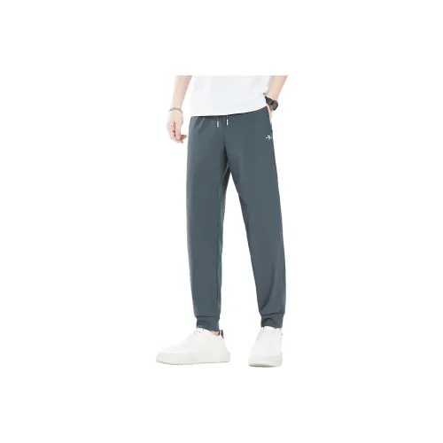 7 Loungewear & Underwear
