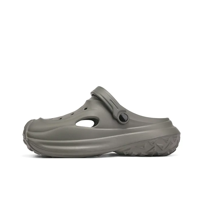Budding Bear Clogs Men-12