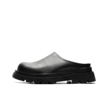 FAPAI Abrasion Resistant Closed Toe Slippers Men's Black
