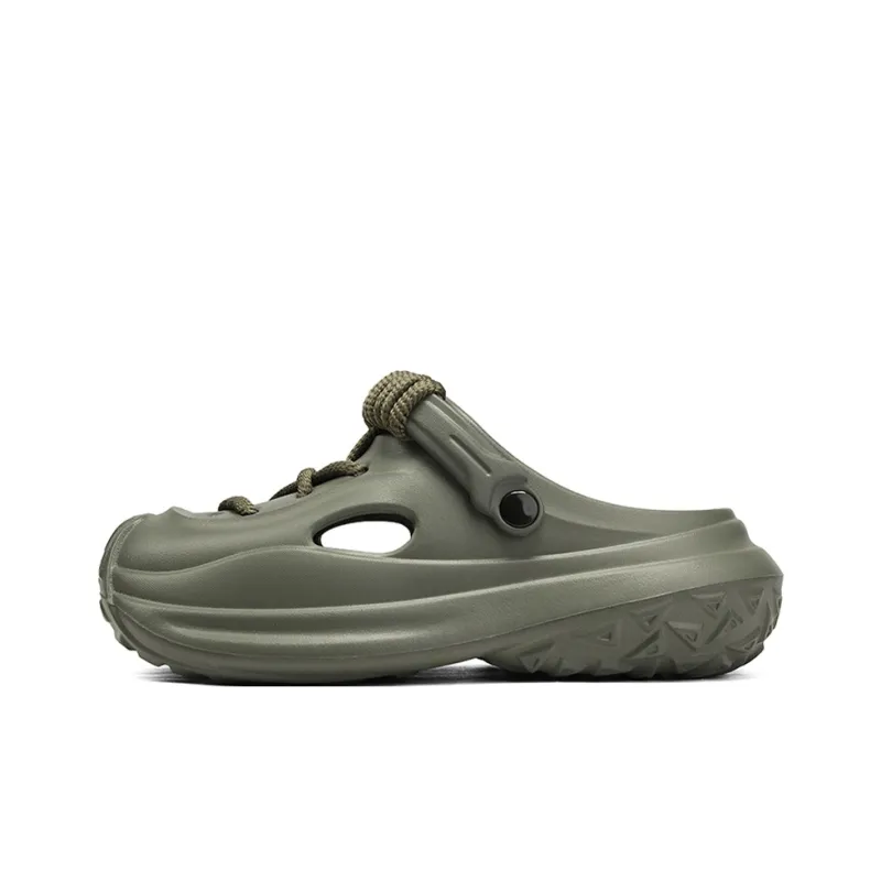Budding Bear Clogs Men-12