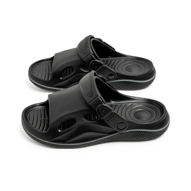 Budding Bear Beach Sandals Men's-1
