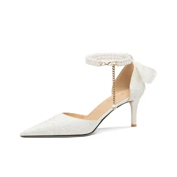 A Poinsettia Princess High Heels Women's Beige