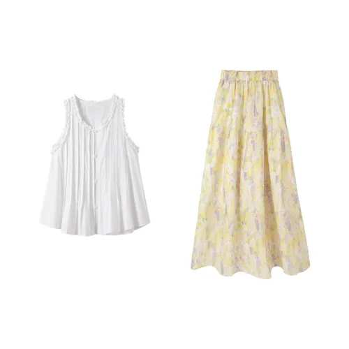Udon House Two Piece Skirt Sets Women's Set