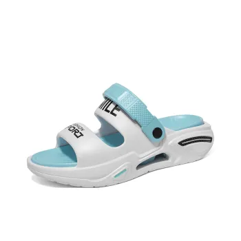 Budding Bear Beach Sandals Unisex