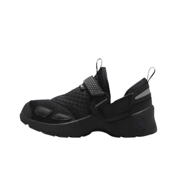 JORDAN Trunner Lx Triple Black Women's