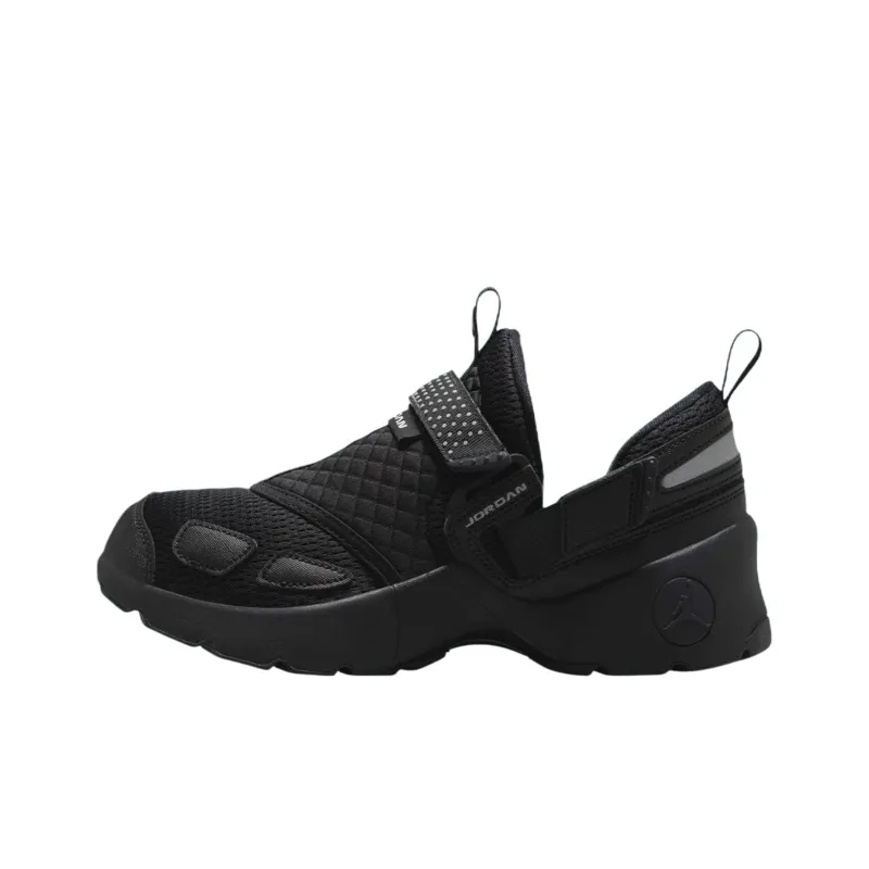 Jordan Trunner Lx Triple Black Women's-0