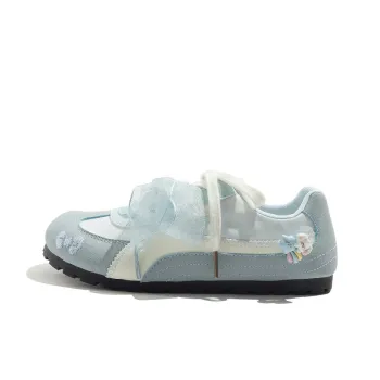 MEAKKEA Coverage Balance Lightweight Low Top Skateboard Shoes Women's