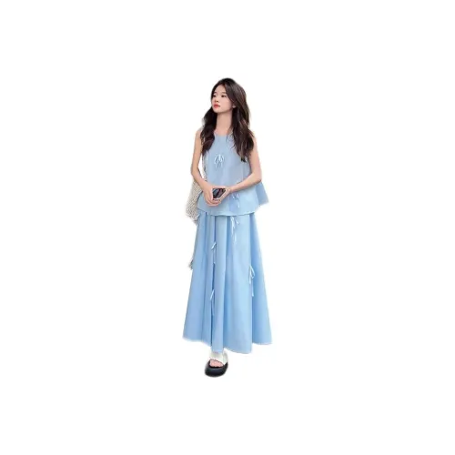 Flowers In Water Skirt Set Women's