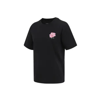 Nike Women's Graphic T Shirt