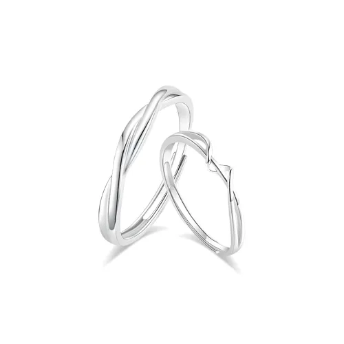silver and emerald ring
