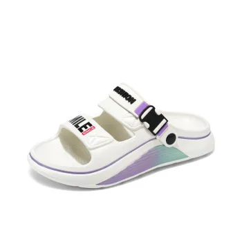 Budding Bear Beach Sandals Unisex