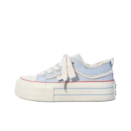 The New Age Family Low Top Canvas Shoes Women's Light Blue