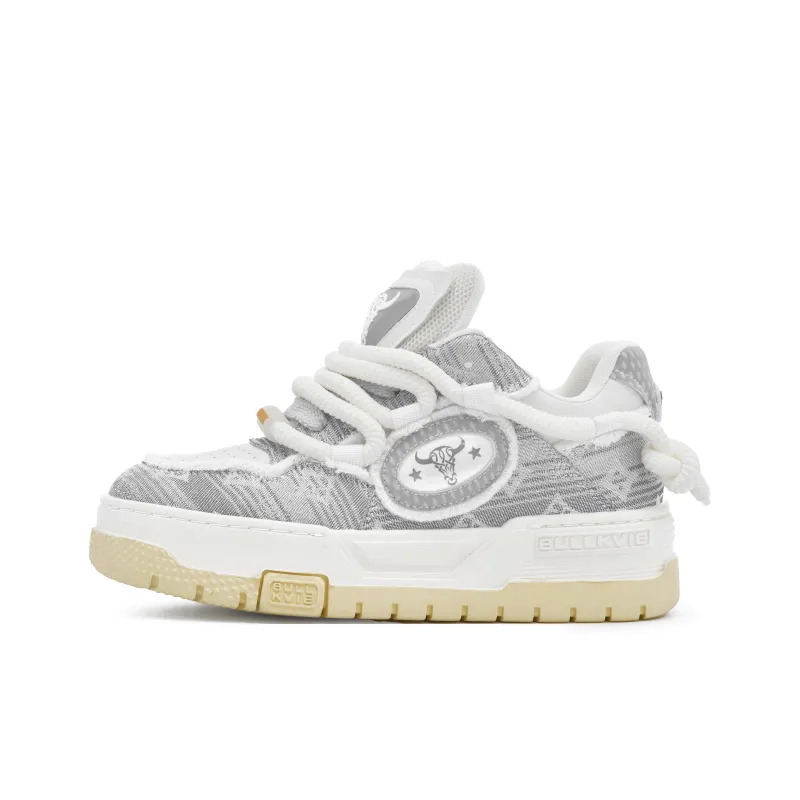 BULLKVIE Skateboard Shoes Unisex Low Top White-0