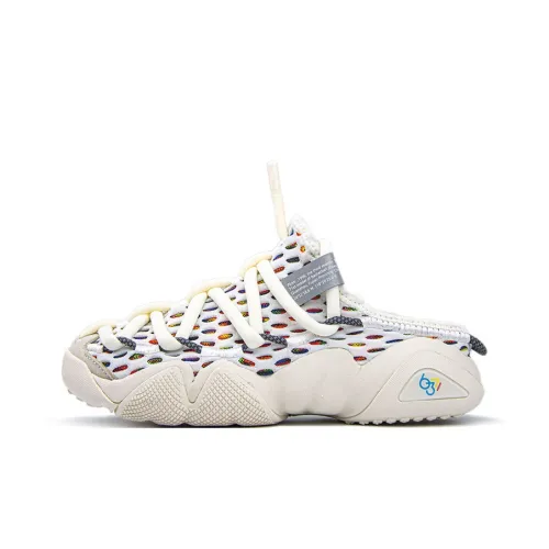 PEAK State Pole 6371 Abrasion Resistant Slip Resistant Quick Dry Closed Toe Slippers Women's Canvas White
