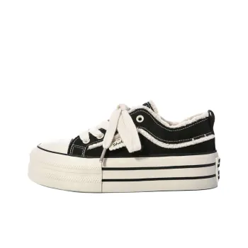 The New Age Family Low Top Canvas Shoes Women's Black