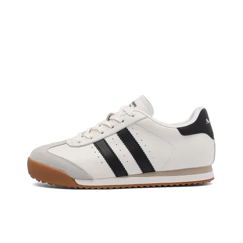 Liddy Slip Resistant Low Top Casual Shoes Women's
