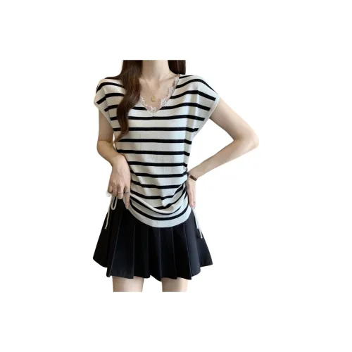 Flowers In Water Regular T Shirt Women's