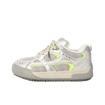 The New Age Family Low Top Skateboard Shoes Women's Champagne