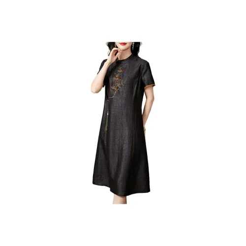Yi Mengyuan Short Sleeved Dress Women's