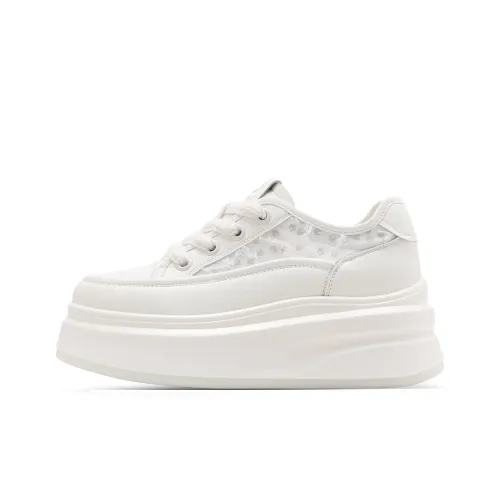 C°BANNER Abrasion Resistant Low Top Skateboard shoes Bold Women's Beige