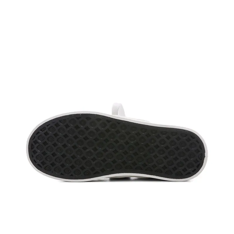 The New Age Family Low Top Skateboard Shoes Women's White Black-3
